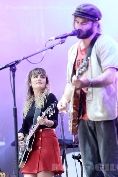 ANGUS AND JULIA STONE - 2015-06-26 - PARIS - Hippodrome de Longchamp - 